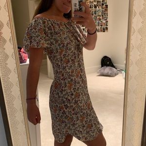 super cute flowy flower dress